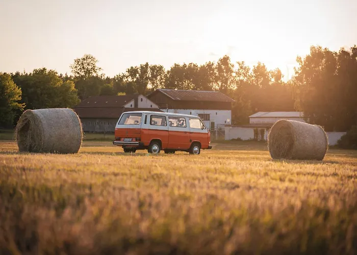Privates Mit Grossem Garten *
